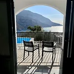Three Olive Homes 펜션