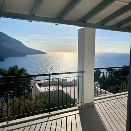 Three Olive Homes Ferienhaus