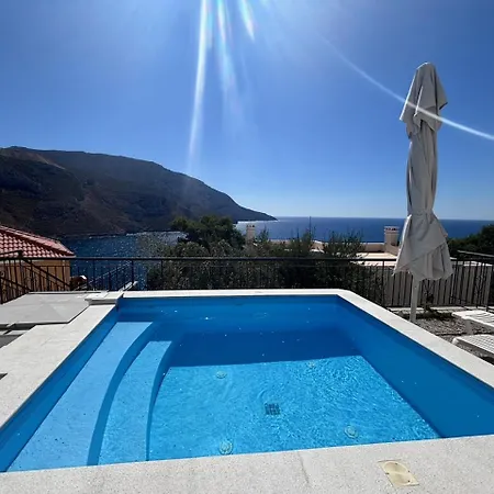 Holiday home Three Olive Homes