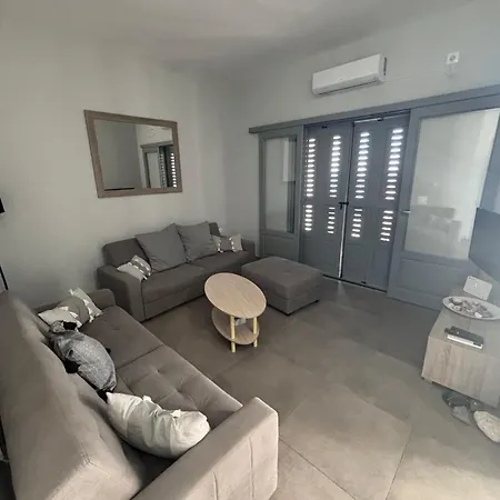 Holiday home Three Olive Homes