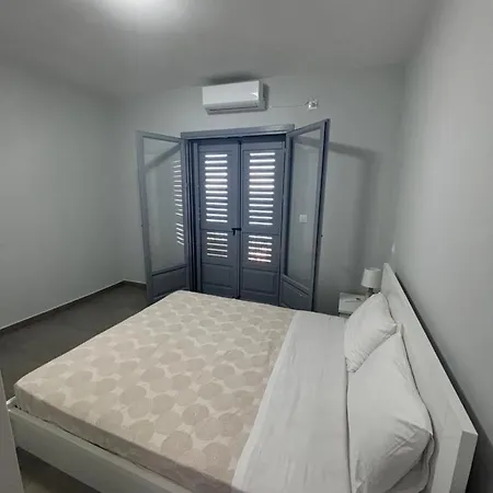 Three Olive Homes Ferienhaus