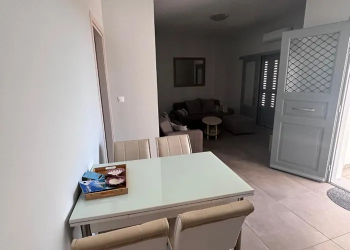 Three Olive Homes بيت للعطل *