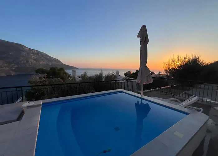 بيت للعطل Three Olive Homes *